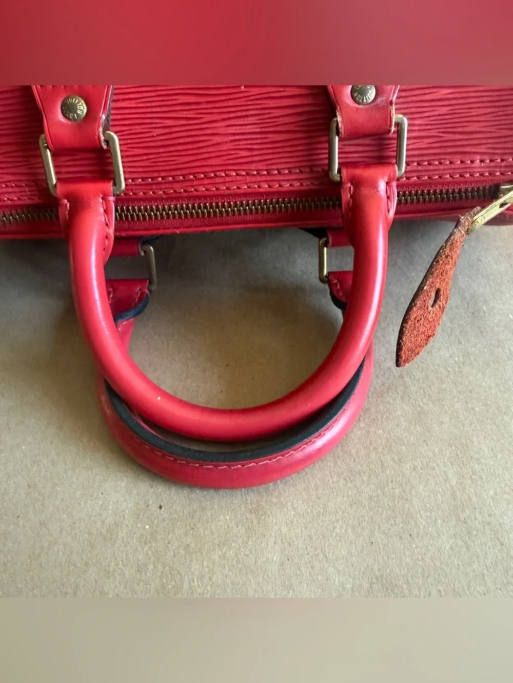 Louis Vuitton Speedy 30 in Épi Leather
